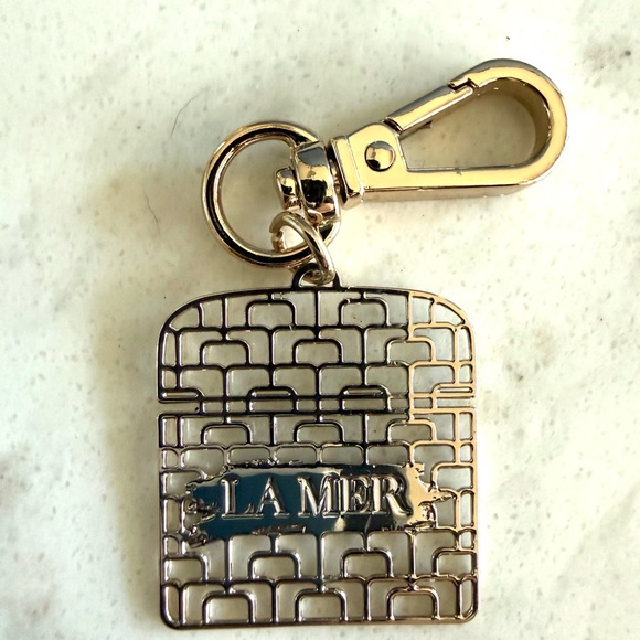 La Mer pouch, charm and products - Picture 5 of 7
